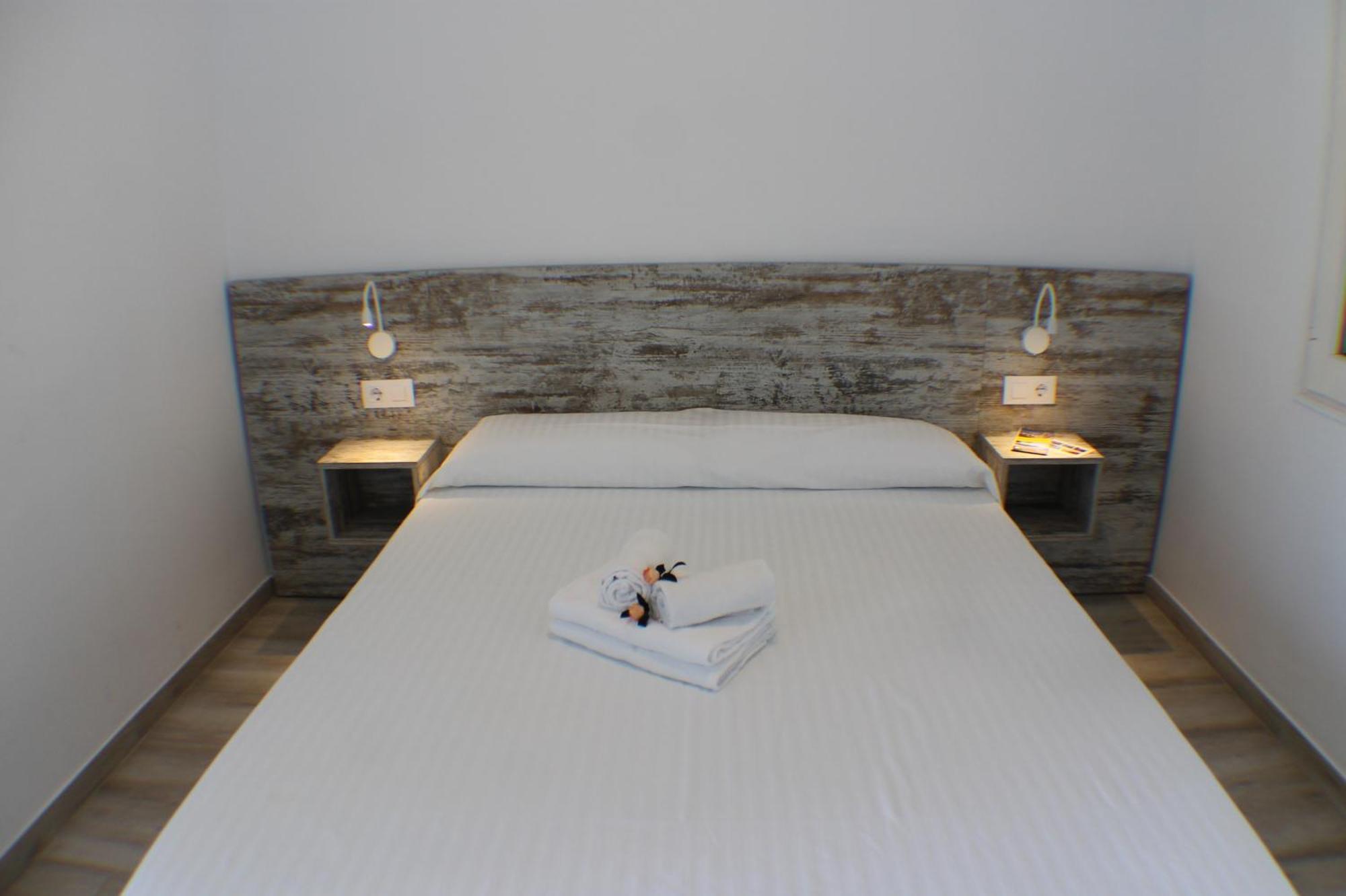 Agi Gloria Rooms Roses Kültér fotó